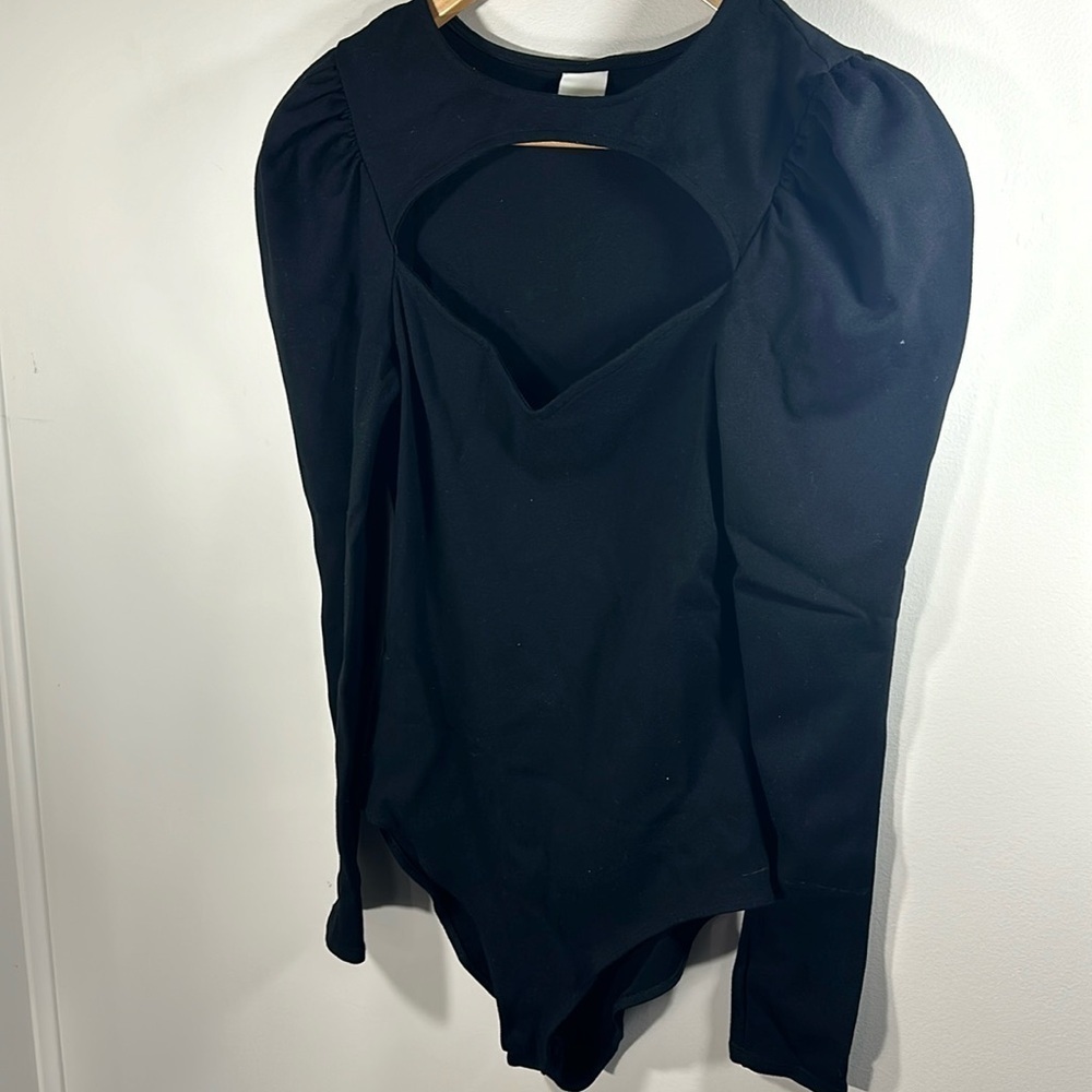 {H&M} NWOT Puff-sleeved Bodysuit Thick Jersey Cut out Key hole Sweat Heart - Picture 4 of 8